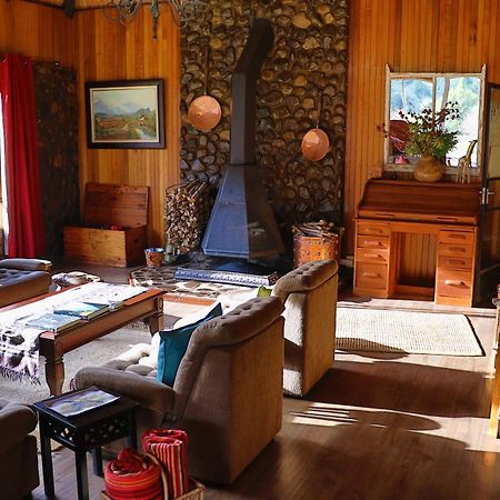 Kukummi Lodge - Formerly Mackaya Bella Country Lodge Champagne Valley Bagian luar foto