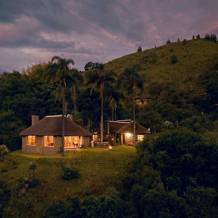 Kukummi Lodge - Formerly Mackaya Bella Country Lodge Champagne Valley Bagian luar foto