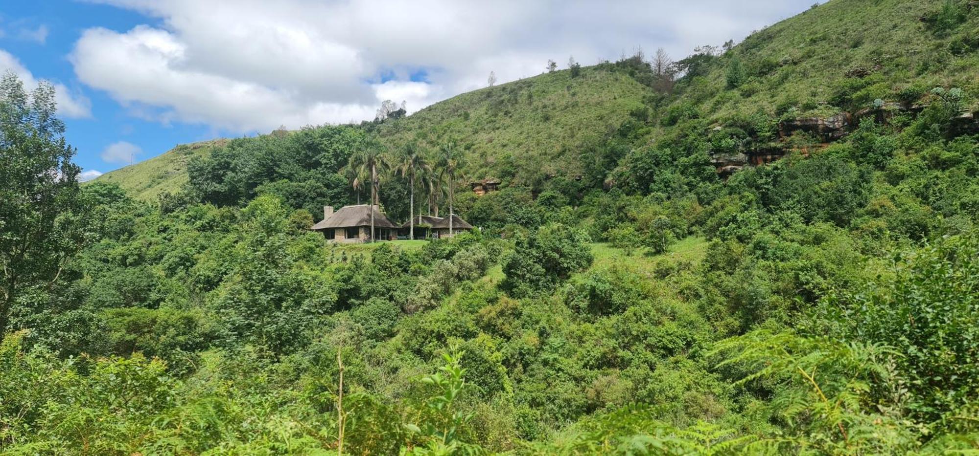 Kukummi Lodge - Formerly Mackaya Bella Country Lodge Champagne Valley Bagian luar foto
