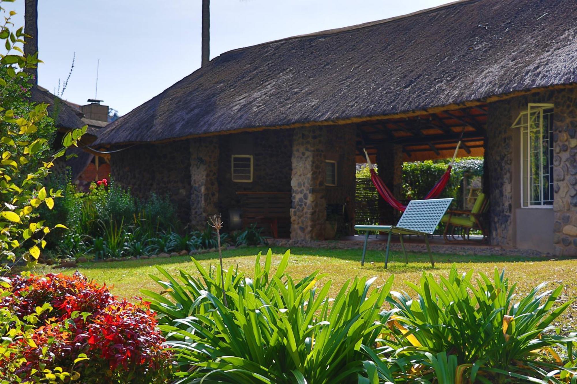 Kukummi Lodge - Formerly Mackaya Bella Country Lodge Champagne Valley Bagian luar foto